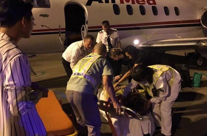 到凌源市机场急救接送